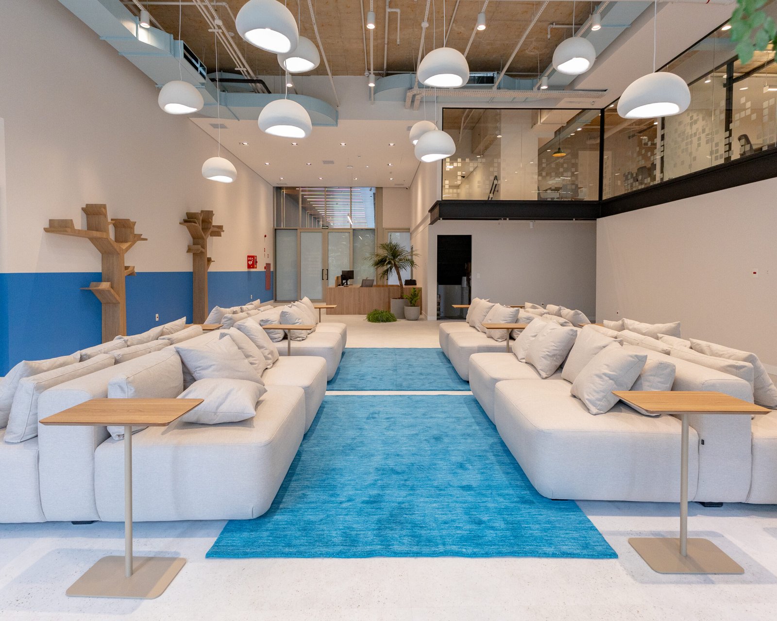 Escritório da Care Plus Clinic + Mindplace Kids em São Paulo, projeto de arquitetura corporativa da Proh
