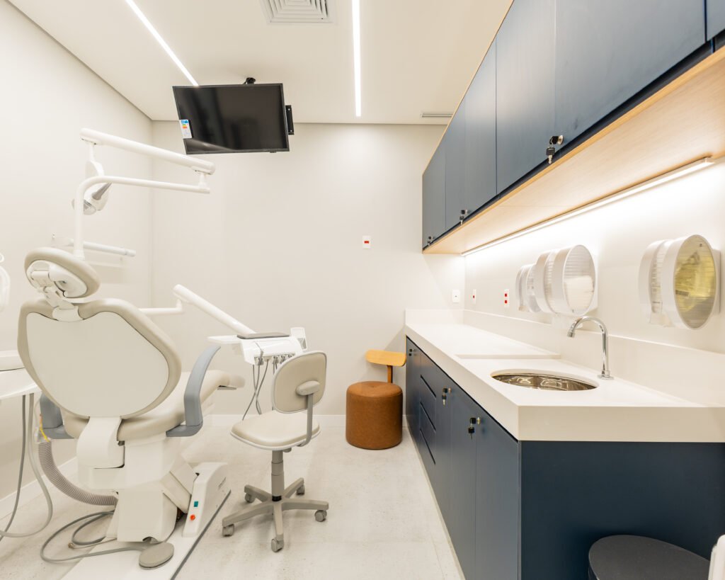 Care Plus Clinic + Mindplace Kids — projeto de arquitetura da Proh em SãO Paulo . Pinheiros, ambiente 15
