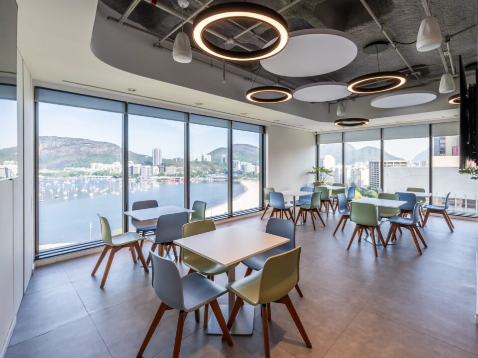 Escritório da Transocean no Rio de Janeiro, projeto de arquitetura corporativa da Proh